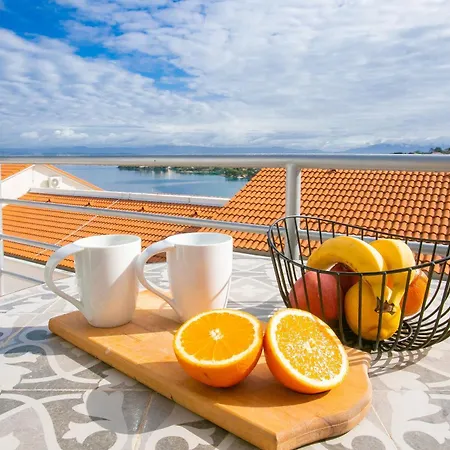 Tatjana Apartman Necujam